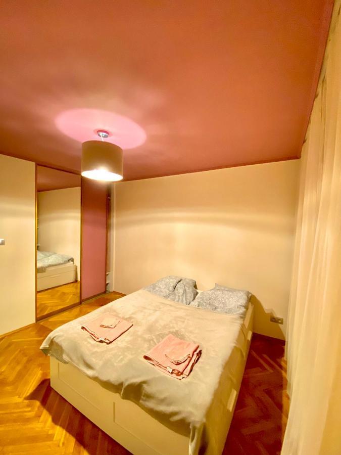 Entire Apartment In A Super Location - Cheap Monthly Rate Krakov Exteriér fotografie