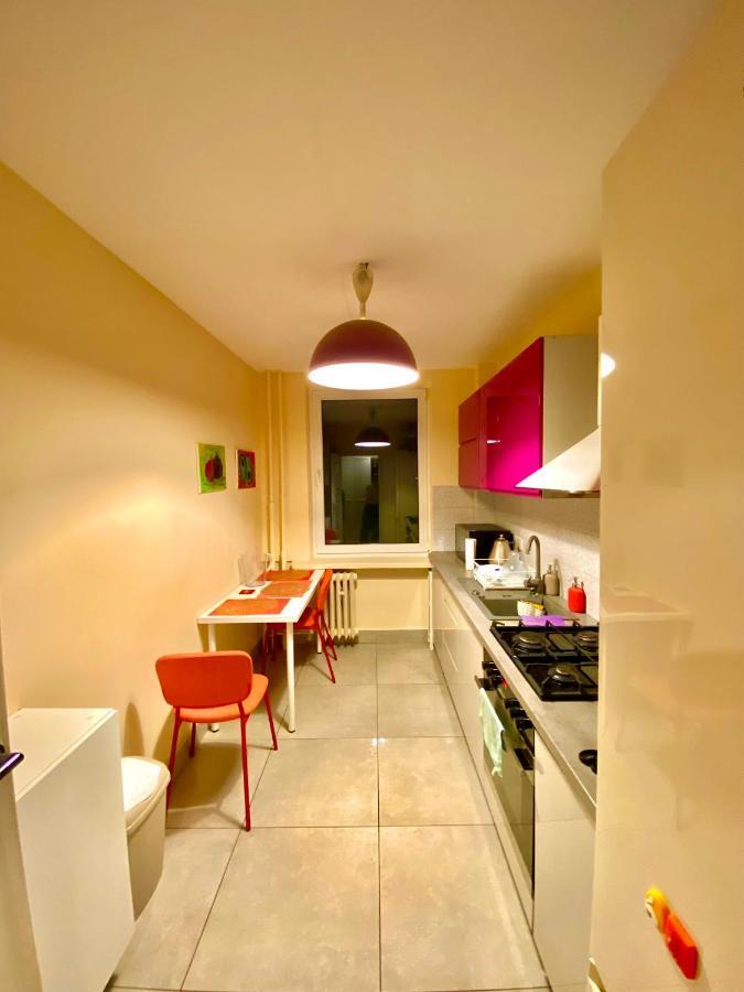 Entire Apartment In A Super Location - Cheap Monthly Rate Krakov Exteriér fotografie